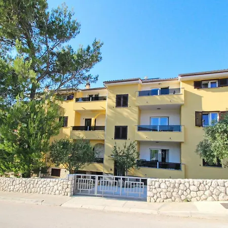 Apartamento Charmantes In Mit Eigenem Balkon By Interhome Baška