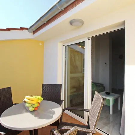Apartment Charmantes In Mit Eigenem Balkon By Interhome Baska (Krk)