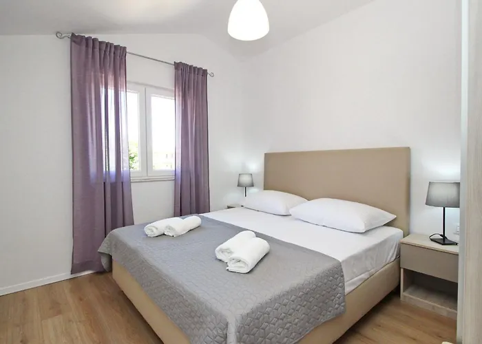 Charmantes In Mit Eigenem Balkon By Interhome Апартаменты Башка