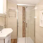 Apartament Charmantes In Mit Eigenem Balkon By Interhome
