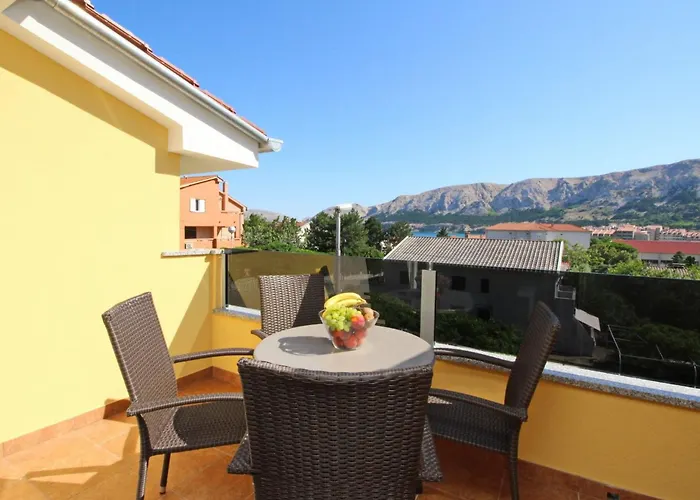 Charmantes In Mit Eigenem Balkon By Interhome * Baska (Krk)