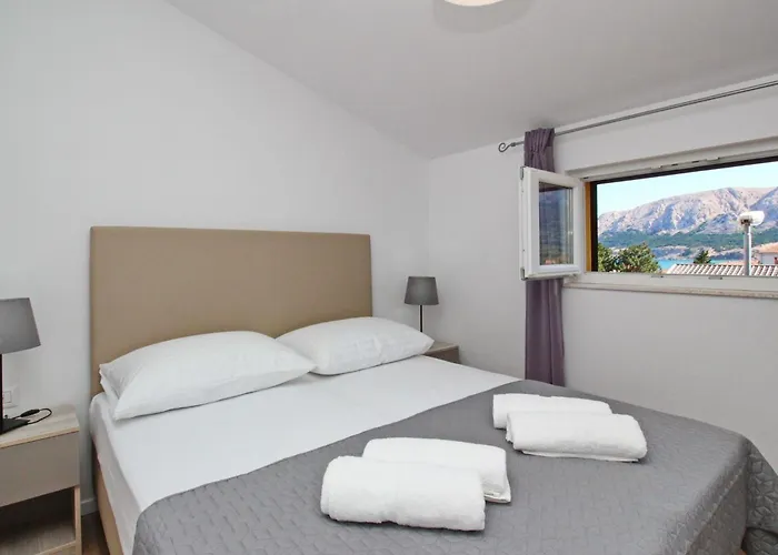 Charmantes In Mit Eigenem Balkon By Interhome Apartment Baska (Krk)